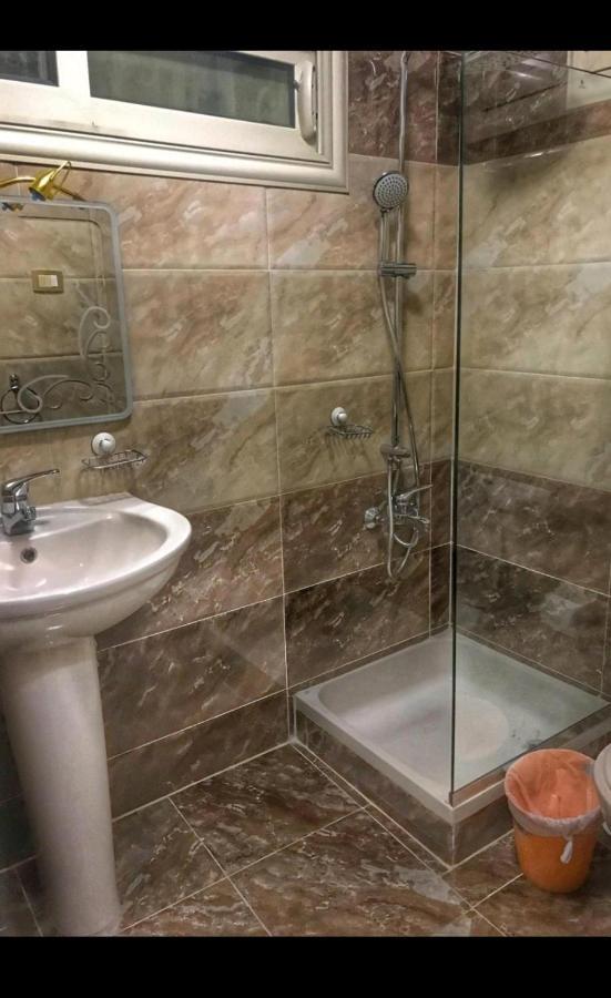 Hidden Gem With Pool Access In New Cairo Apartment Ngoại thất bức ảnh